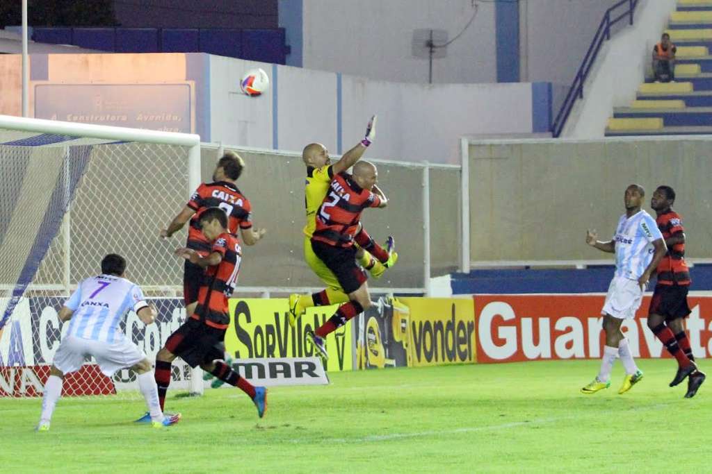 Atlético-GO quer engrenar para deixar de vez a zona de rebaixamento - Tiago Ferreira