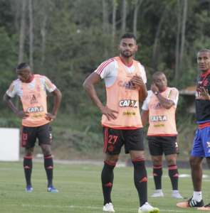 Reforço para o ataque, Kayke faz primeiro treino após retorno ao Flamengo