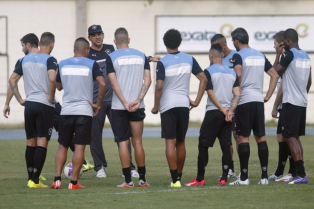 Ricardo Gomes alertou para 
