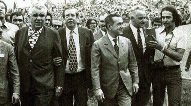 Reinauguração do Canindé, em 1972, com J.Hawila entrevistando Osvaldo Teixeira Duarte. Na frente, o então governador biônico Laudo Natel. Foto: Terceiro Tempo - Milton Neves
