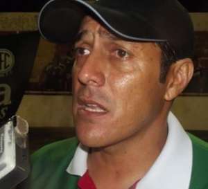 Maurílio Silva comemora rodada positiva para o Icasa na Série C