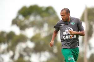 Roger, da Chapecoense, desperta interesse de Goiás, Ponte Preta e outros clubes da Série A