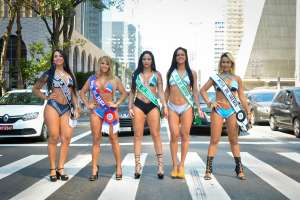 Na avenida Paulista, Musas das Torcidas ganham olhares indiscretos