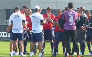 Flamengo x Atlético-PR - Mengão tenta reencontrar o caminho das vitórias