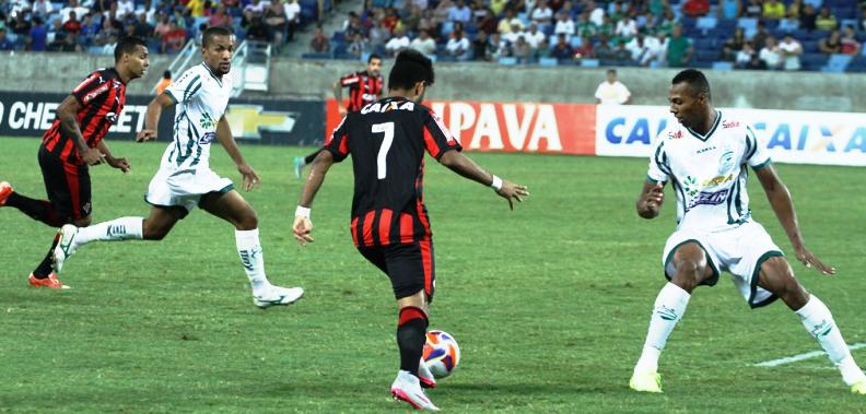Vitória foi até a Arena Pantanal, venceu o Luverdense e continua na liderança da Série B