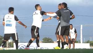 Série C: Jogadores do Botafogo-PB trocam empurrões e xingamentos em treino