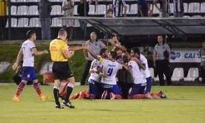 ABC perde mando na Série B por isqueiro e rojão atirados em campo