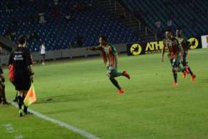 Série B: Nádson comemora boa fase e golaços pelo Sampaio Corrêa