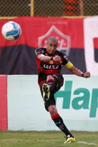 Série B: Eleito para Seleção FI, Jorge Wagner comemora trunfo do Vitória