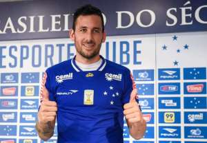 Ariel Cabral é regularizado na CBF e poderá estrear pelo Cruzeiro no domingo