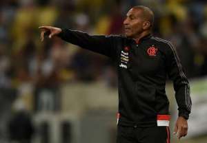 Cristóvão Borges exalta evolução do Flamengo e elogia estreia de Ederson
