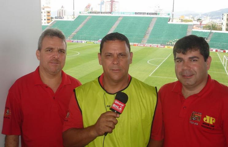 Equipe Show de Bola da Rádio Difusora na cobertura do Brasileirão