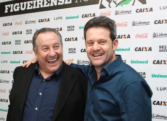 Argel Fucks se despede do Figueirense depois de um ano de sucesso