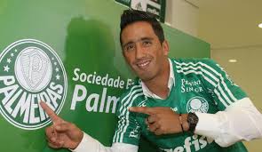 Salário de gringo pode estar tumultuando ambiente no Palmeiras