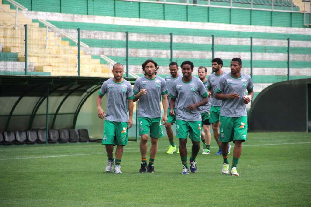Os jogadores que participaram da última partida do Chapecoense, realizaram treino físico nesta sexta-feira - Divulgação/Chapeocense