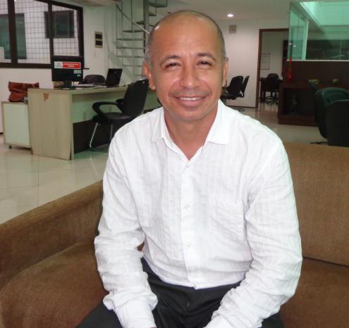 Com passagem por emissoras de Itu-SP, hoje Galvão Santana é um dos mais brilhantes narradores do Maranhão