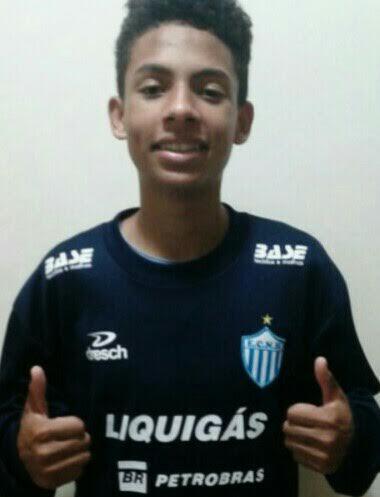 Com apenas 15 anos, Kahuan despertou interesse de clubes da Série A