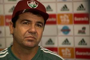 Copa do Brasil: Técnico do Fluminense aguarda liberação para definir se escala Osvaldo e Gerson