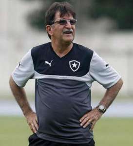 Figueirense confirma Renê Simões para lugar de Argel Fucks após Jorginho assumir o Vasco