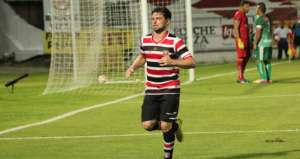 Série B: Com contrato perto do fim, meia João Paulo tem futuro incerto no Santa Cruz