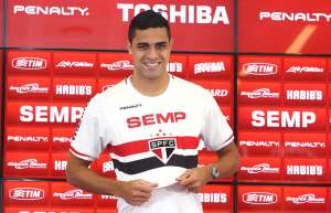 Depois de quatro meses, Kardec volta a treinar com bola no São Paulo