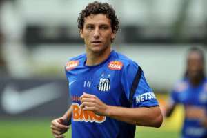 Copa do Brasil: Jogadores do Santos preferem atuar contra Corinthians na Vila, diz Elano