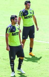 Guilherme e Dátolo disputam vaga no Atlético-MG para duelo com Figueirense
