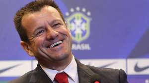 CBF recua e promete parar Brasileirão em jogos da seleção nas Eliminatórias
