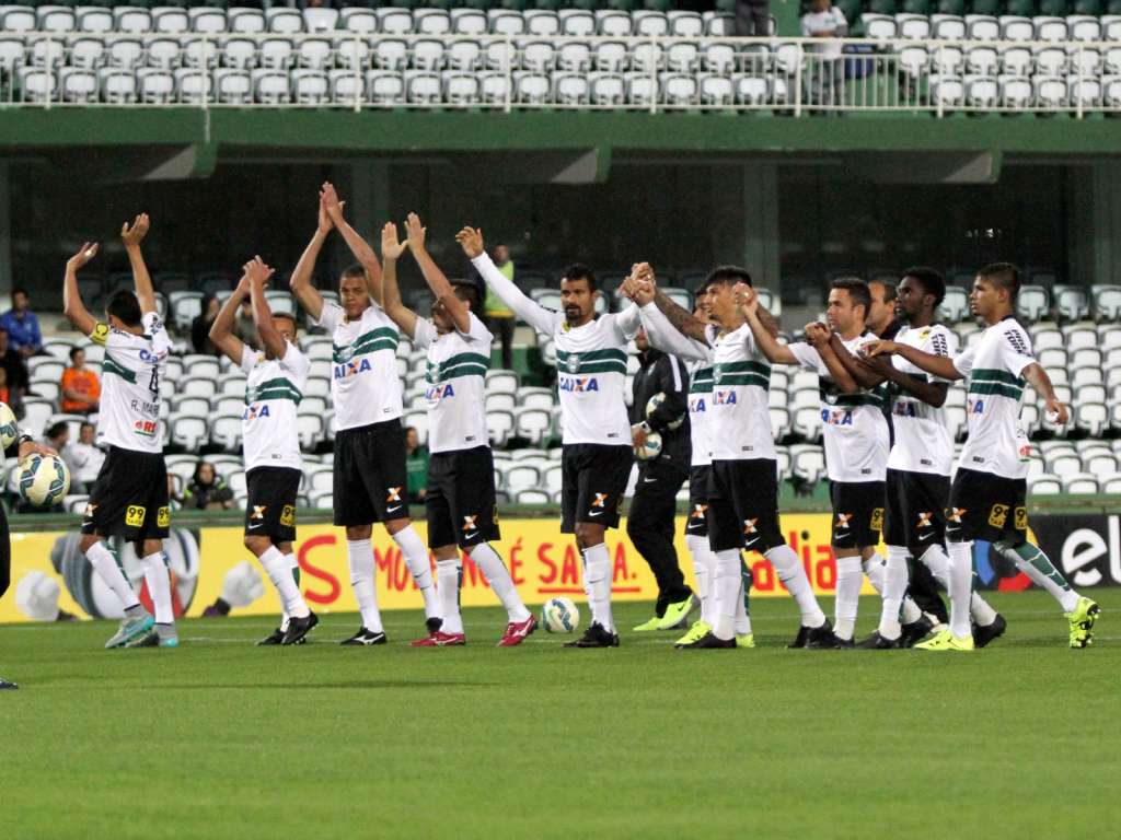Coritiba 0 x 1 Grêmio - Valeu pela vantagem. E só! 2 0002050106642 img