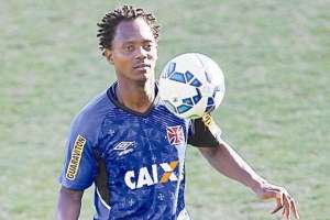 Andrezinho volta a treinar, mas ainda desfalca o Vasco no sábado