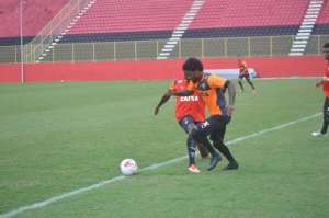 Série B: Vitória finaliza preparação para enfrentar o Sampaio Corrêa