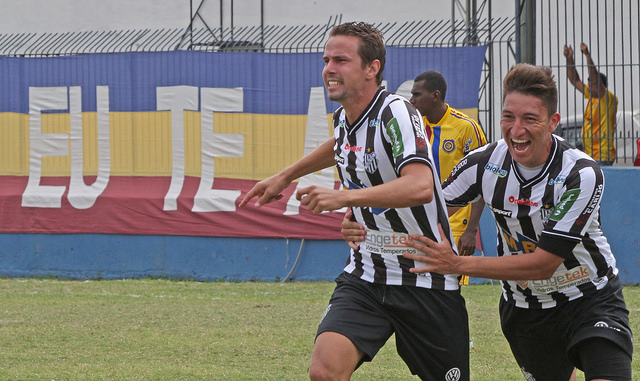 Bruno Ré (foto) fez o gol do Tupi no importante empate fora de casa contra o Madureira. - Foto: Tupi FC Oficial