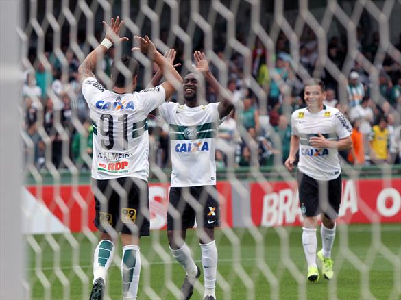 Coritiba 1 x 0 Chapecoense - Coxa chega a terceira vitória seguida e embala no Brasileirão! 3 0002050107734 img