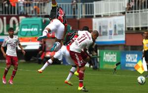 Enderson lamenta virada, mas pede rápida recuperação no Fluminense
