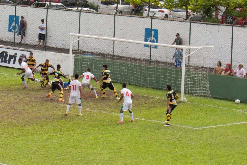 Portuguesa Santista vence Novorizontino e assume liderança no Sub-15