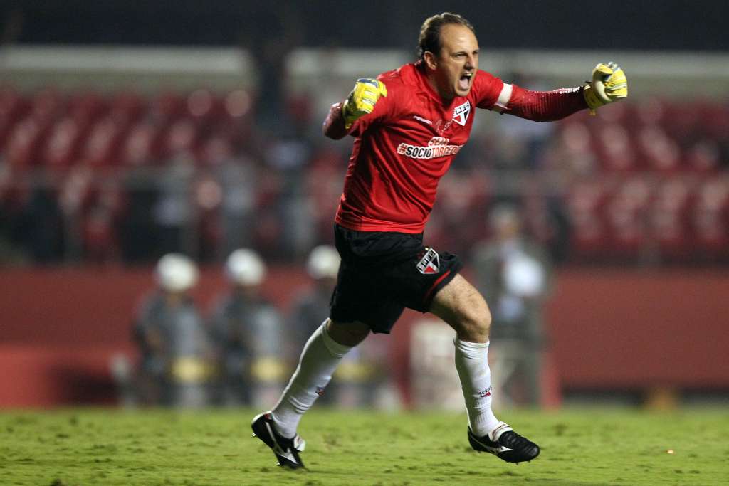 Rogério Ceni deve voltar ao São Paulo diante do Ceará