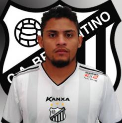 Bragantino confirma fama de vitrine e libera lateral-esquerdo Roberto para o Atlético-PR