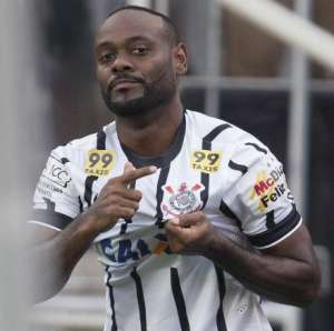 Corinthians consolida liderança e passa a ser o principal favorito no Brasileirão