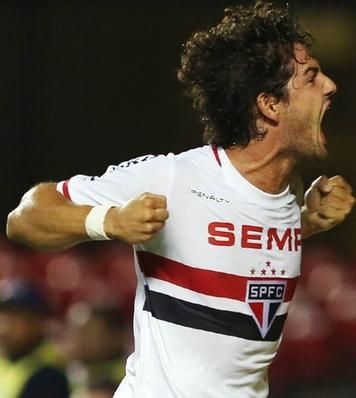 Alexandre Pato faz planos de fazer história no clube