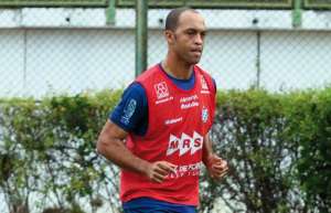 Série C: Leandro Euzébio se recupera de lesão e volta a treinar com elenco do Tupi