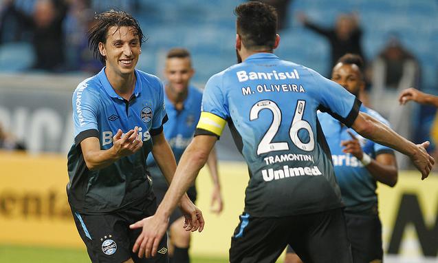 Grêmio faz 3 a 1 nos reservas do Coritiba e avança às quartas de final da Copa do Brasil