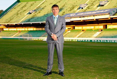 Horley foi transmitiu a preocupação com a arbitragem na CBF - Rodrigo Villalba