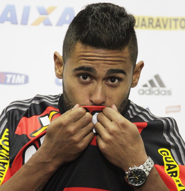 Oswaldo confirma Kayke no lugar de Guerrero no Flamengo 2 0002050109431 img