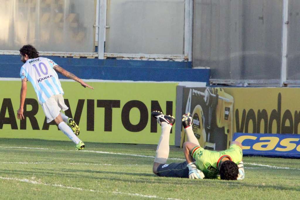 Fernando Neto marcou o gol do Macaé