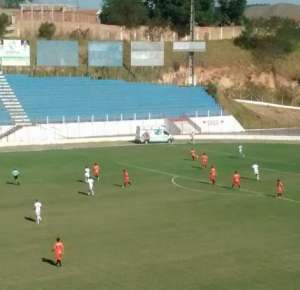 Manthiqueira 2 x 2 Noroeste - Artilheiro livra o Noroeste de nova derrota na Segundona