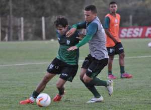 Série B: América-MG muda de postura e escalação para voltar a vencer