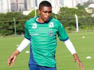 Após ser confirmado no Mônaco, Felipe Macedo não passa em exame médico e volta para o Goiás