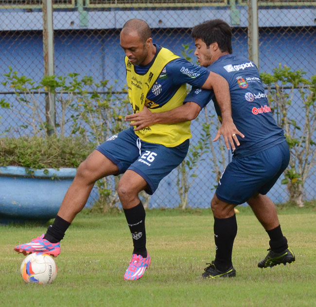 Leandro Euzébio pediu para ser liberado dos treinos da semana por conta de problemas particulares