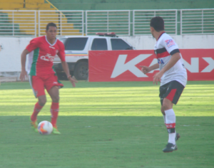 Série B: No Melão, Boa Esporte tenta igualar retrospecto com o Paraná para fugir da zona de rebaixamento