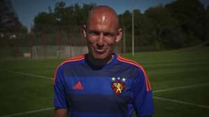 Inspirado na Holanda, Sport lança terceiro uniforme com craque holandês como garoto-propaganda